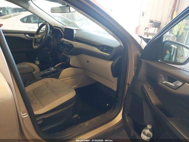 2021 FORD ESCAPE SE 5