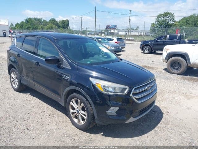 2017 FORD ESCAPE SE 1