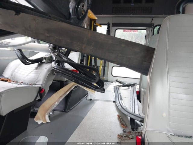 2022 FORD E-350 CUTAWAY 7
