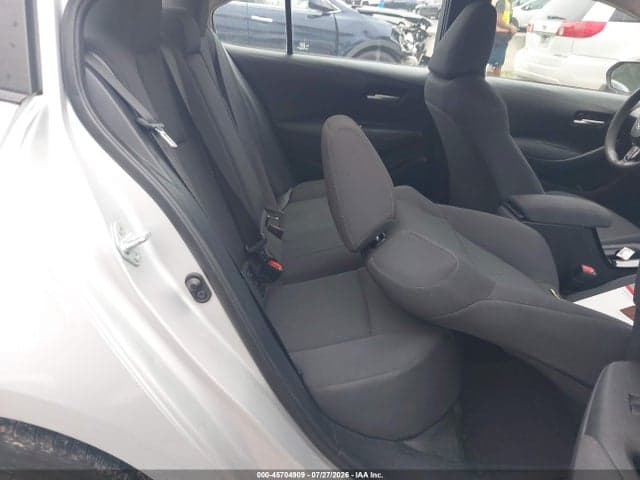 2020 TOYOTA COROLLA LE 8