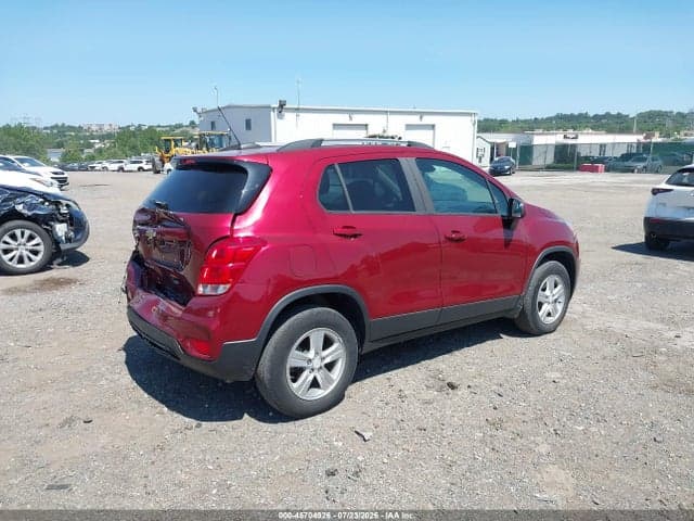 2021 CHEVROLET TRAX AWD LT 4
