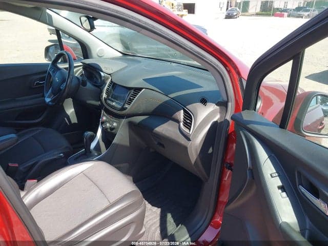 2021 CHEVROLET TRAX AWD LT 5