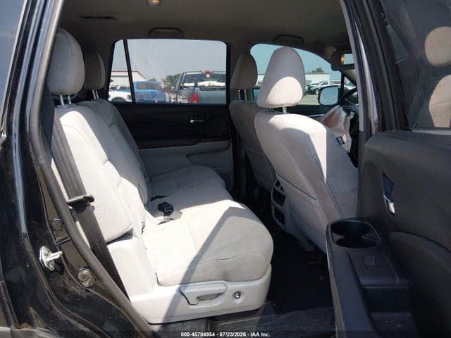 2019 HONDA PILOT EX 8