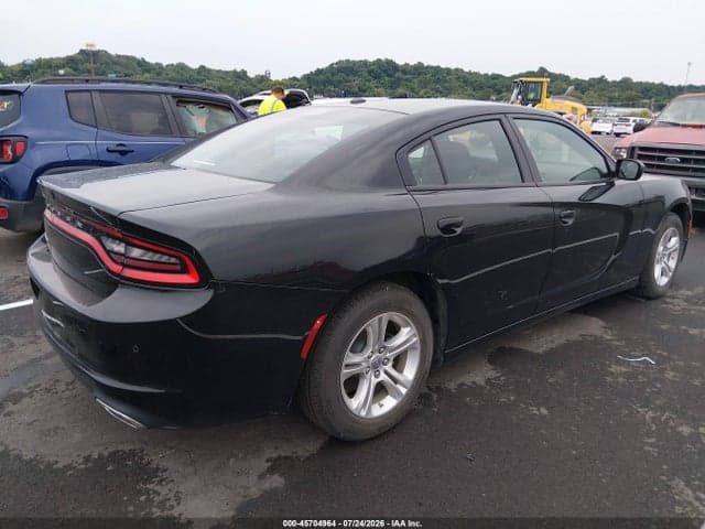 2022 DODGE CHARGER SXT RWD 4