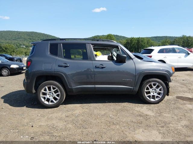 2022 JEEP RENEGADE LATITUDE 4X4 13