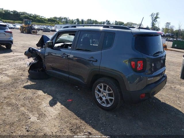 2022 JEEP RENEGADE LATITUDE 4X4 3