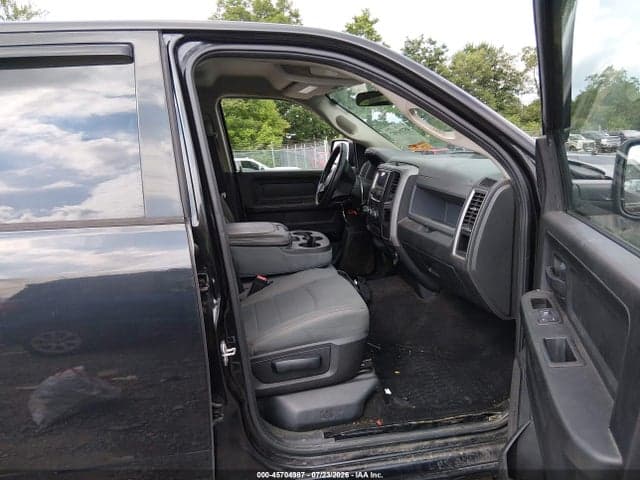 2017 RAM 1500 TRADESMAN 4X4 5'7 BOX 5