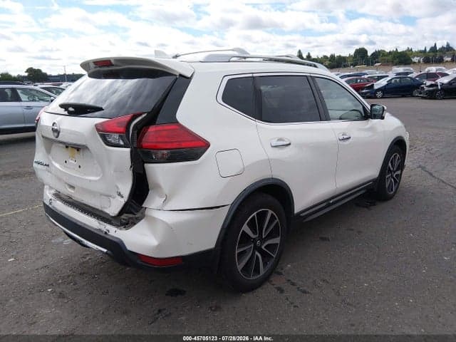 2017 NISSAN ROGUE SL 4