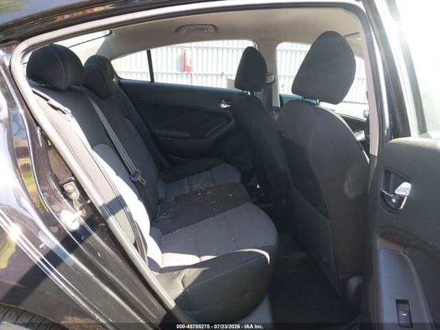 2017 KIA FORTE S 8