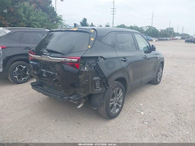 2023 KIA SELTOS LX 4