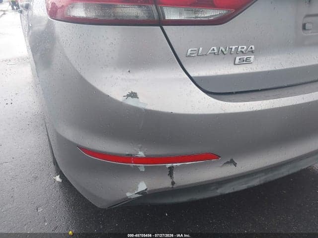 2017 HYUNDAI ELANTRA SE 16