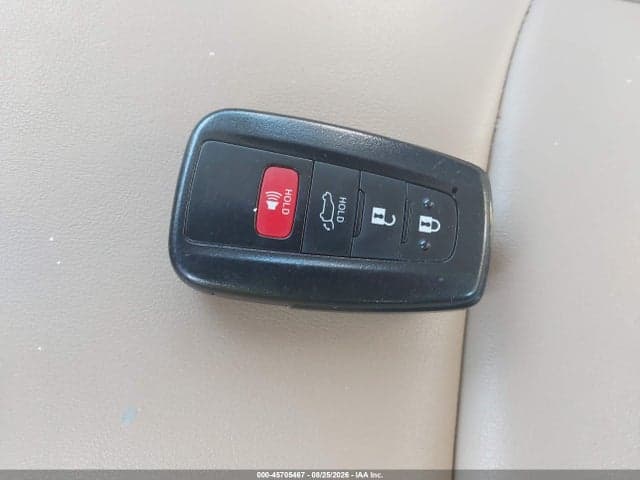 2021 TOYOTA RAV4 XLE PREMIUM 11