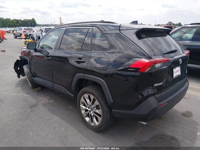 2021 TOYOTA RAV4 XLE PREMIUM 3