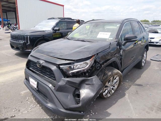 2021 TOYOTA RAV4 XLE PREMIUM 6