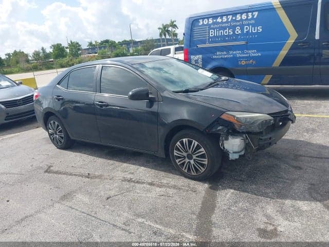 2018 TOYOTA COROLLA LE 1