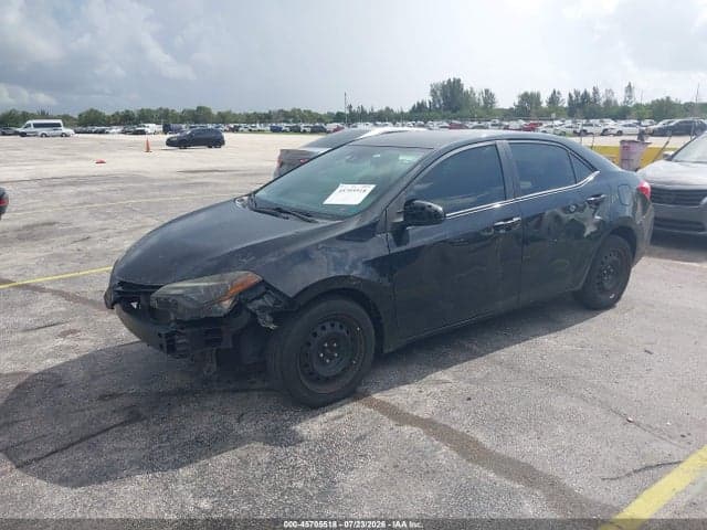 2018 TOYOTA COROLLA LE 2