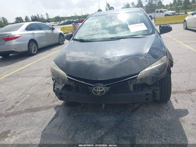 2018 TOYOTA COROLLA LE 12