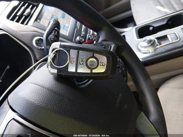 2019 FORD FUSION SE 11