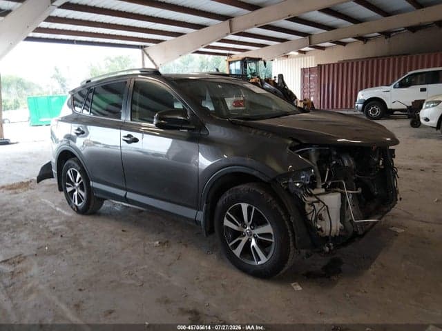 2018 TOYOTA RAV4 XLE 1