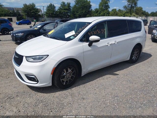 2023 CHRYSLER PACIFICA TOURING L 2