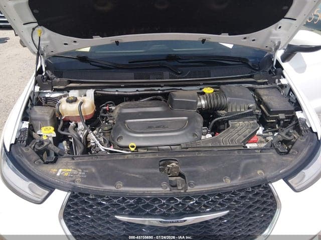2023 CHRYSLER PACIFICA TOURING L 10