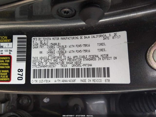 2017 TOYOTA TACOMA SR V6 9