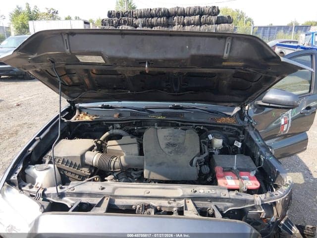 2017 TOYOTA TACOMA SR V6 10