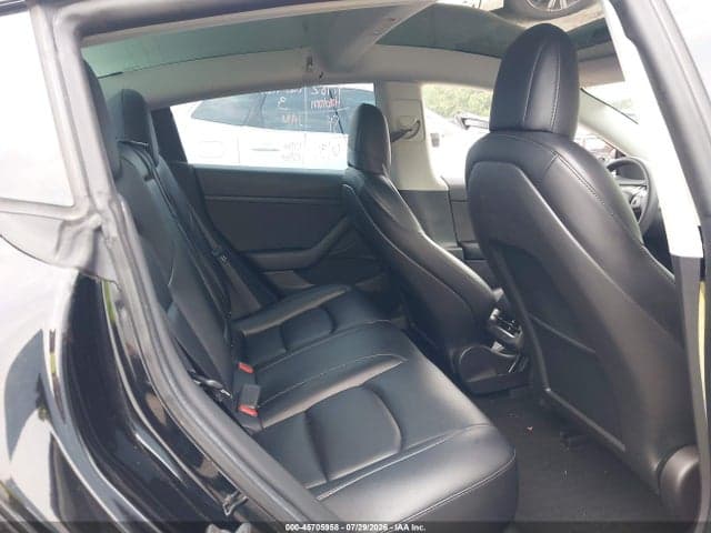 2021 TESLA MODEL 3 STANDARD RANGE PLUS REAR-WHEEL DRIVE 8