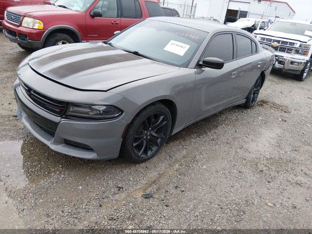 2018 DODGE CHARGER SXT RWD 2