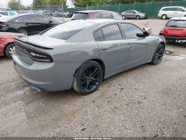 2018 DODGE CHARGER SXT RWD 4