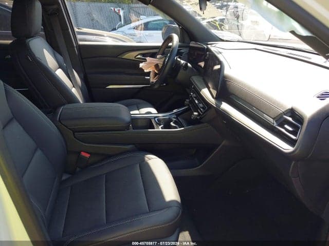 2026 CHEVROLET TRAVERSE AWD LT 5