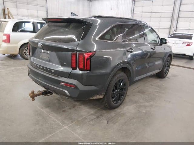2021 KIA SORENTO S 4