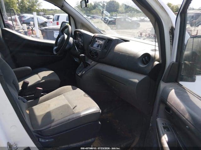 2017 NISSAN NV200 S 5