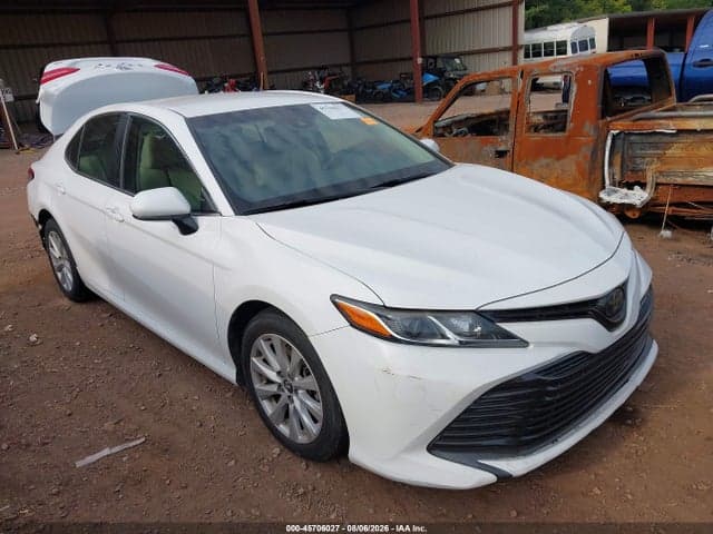 2018 TOYOTA CAMRY LE - 1