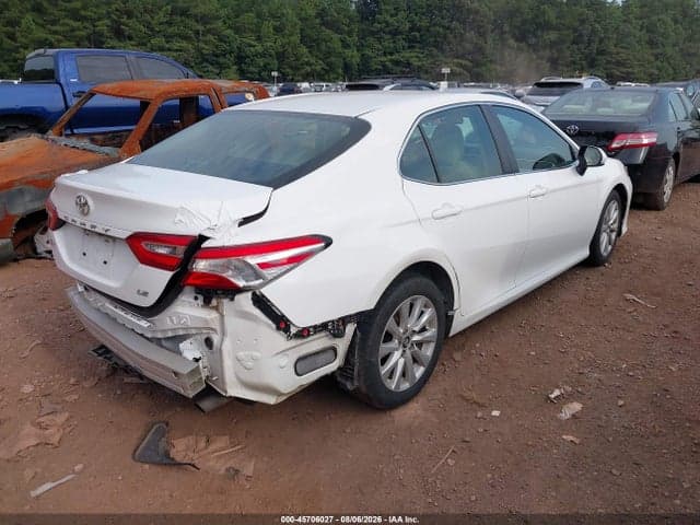 2018 TOYOTA CAMRY LE 4