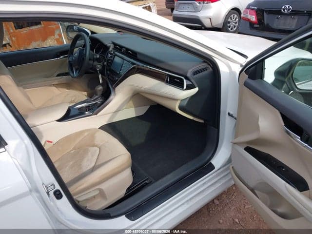 2018 TOYOTA CAMRY LE 5