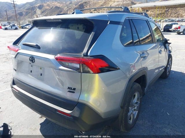 2025 TOYOTA RAV4 XLE 4