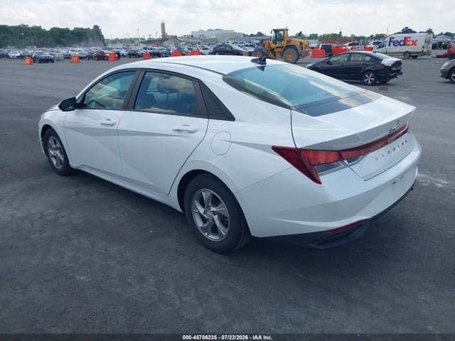 2021 HYUNDAI ELANTRA SE 3