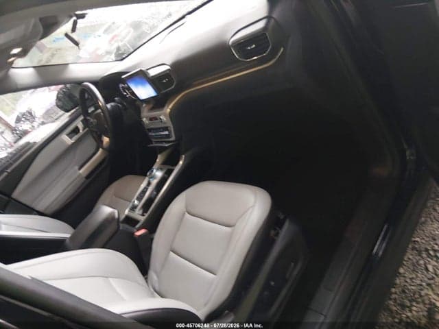 2021 FORD EXPLORER XLT 5