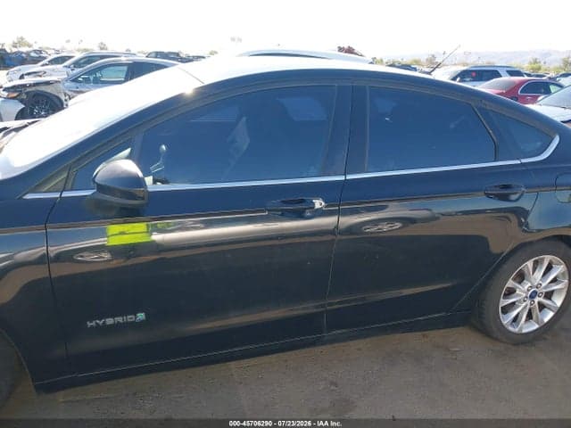 2017 FORD FUSION HYBRID SE 14