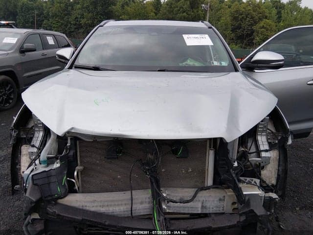 2019 TOYOTA HIGHLANDER SE 6