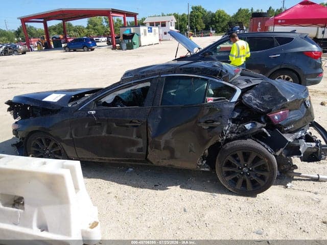 2025 MAZDA MAZDA3 14