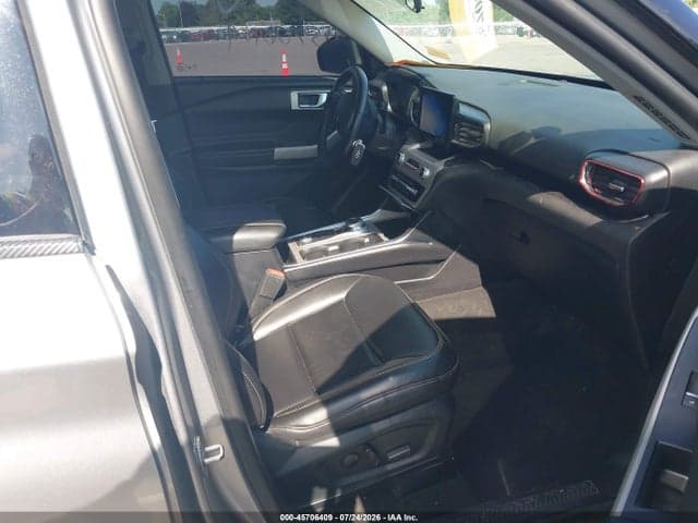 2021 FORD EXPLORER XLT 5