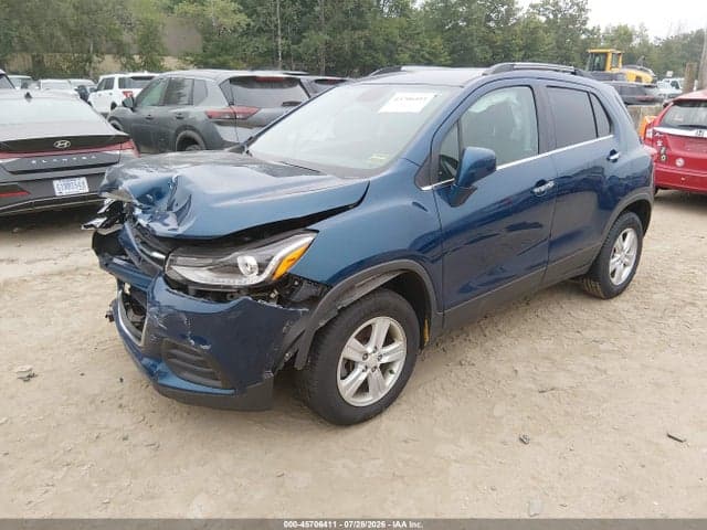 2020 CHEVROLET TRAX AWD LT 2