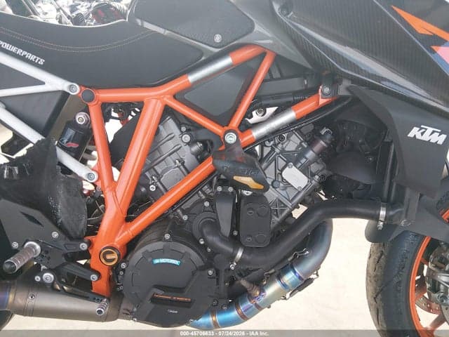 2017 KTM 1290 SUPER DUKE R 8
