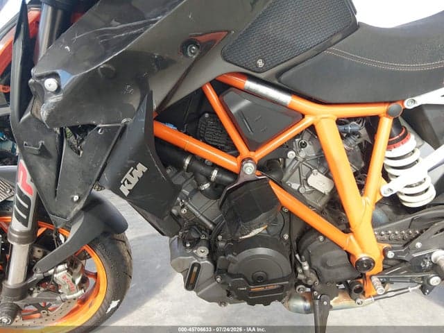 2017 KTM 1290 SUPER DUKE R 9