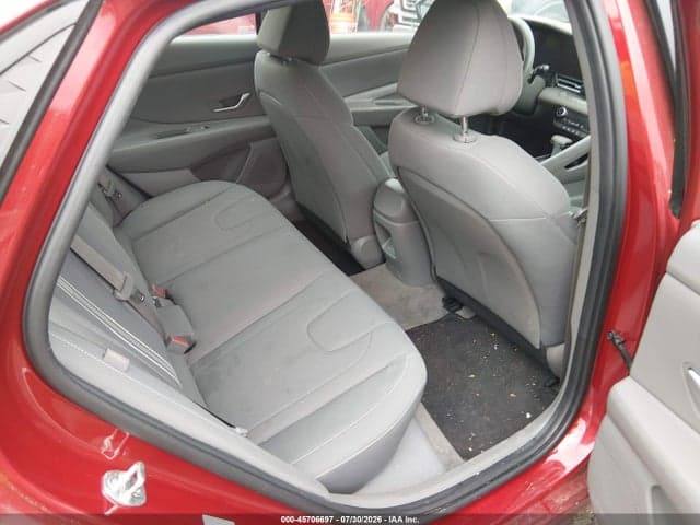 2024 HYUNDAI ELANTRA SEL 8