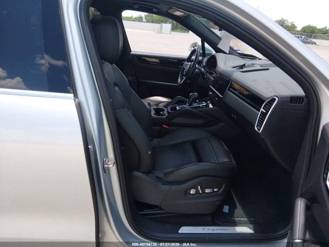 2019 PORSCHE CAYENNE 5