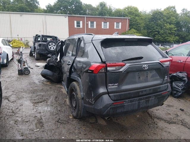 2020 TOYOTA RAV4 LE 3