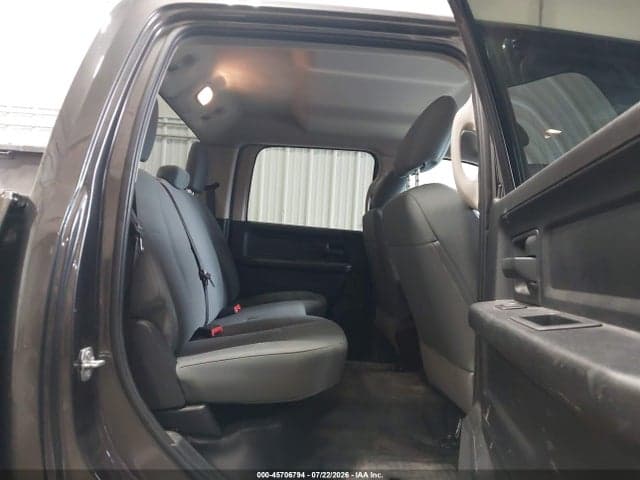 2018 RAM 2500 TRADESMAN 4X4 8' BOX 8